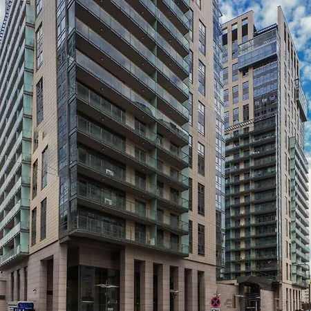 Close-central - Great Location - One Bedroom - Platinum Towers شقة